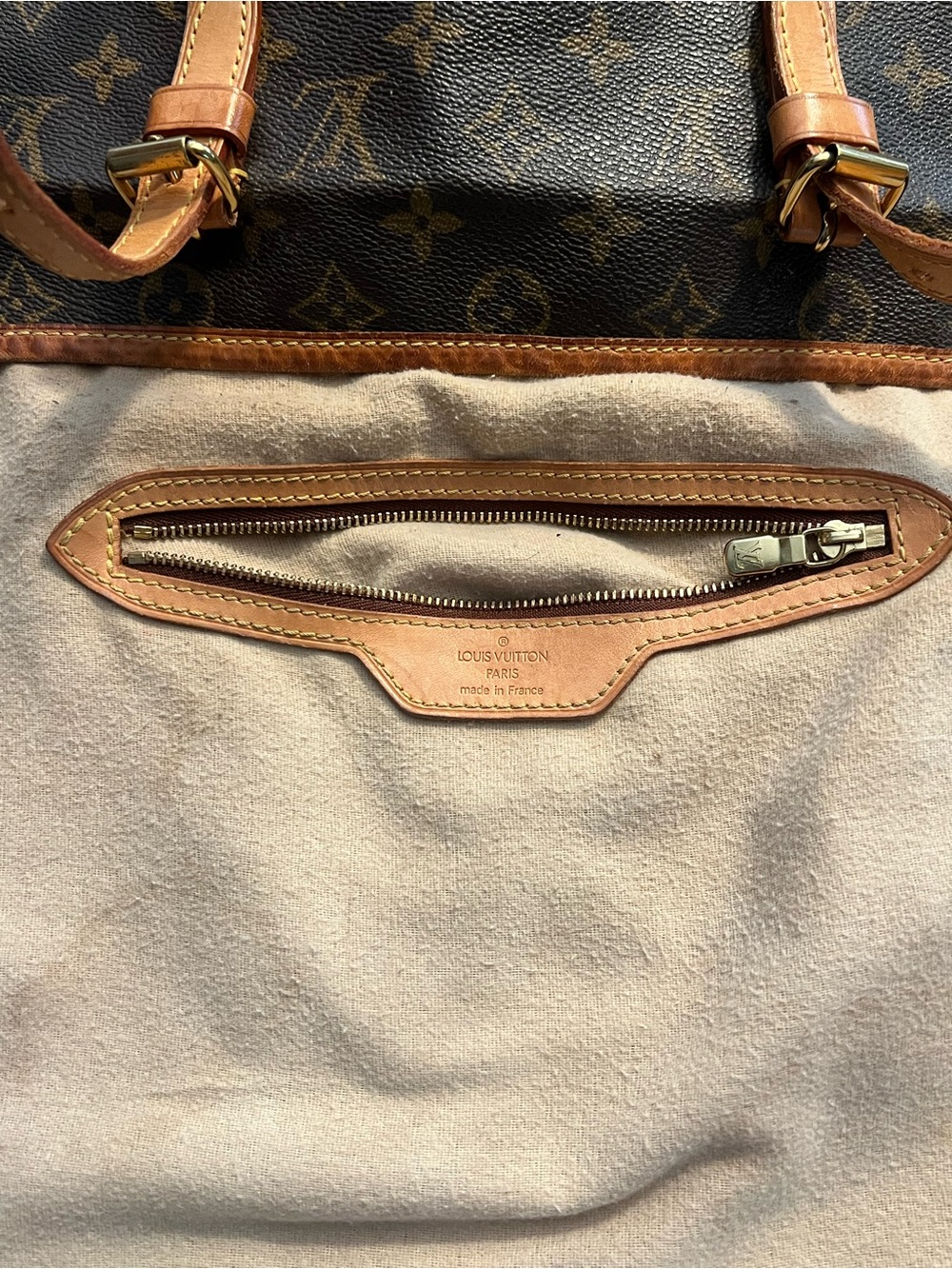 Louis Vuitton Monogram Canvas Duffel with Tan Leather Trim - Picture 5 of 11
